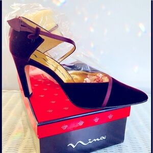 Deep plum Rayon velvet &satin Open side Mary Jane pump 4” heels Size 8 1/2